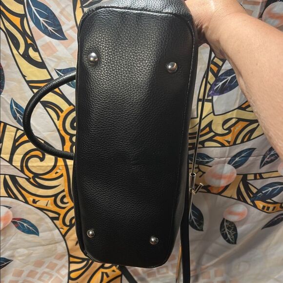 Tignanello Red Leather Social Status Medium Satchel - Picture 6 of 16